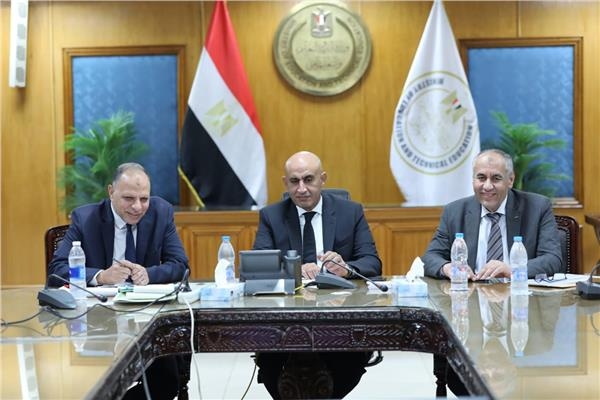 وزيرالتعليم يشكر المشاركين في منظومة امتحانات الثانوية العامة