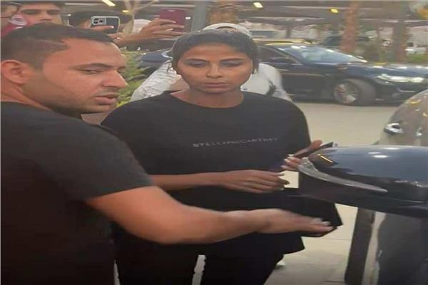روبي من أوائل نجوم الفن في عزاء سامح عبد العزيز بالتجمع الخامس