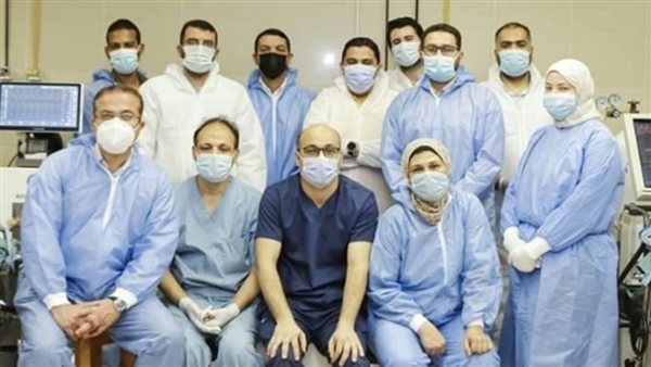 جامعة القاهرة: "EZVent" أول جهاز تنفس صناعي مصري يحصل على الترخيص التجاري
