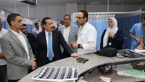 للمرة الثانية خلال 48 ساعة.. محافظ المنوفية يزور مصابي حادث الإقليمي