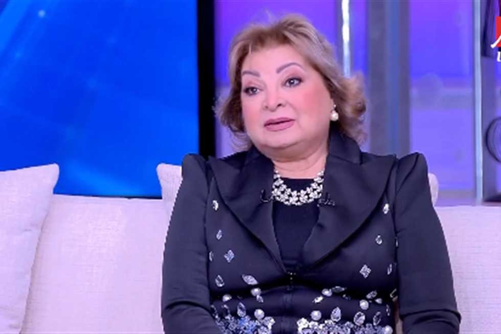قد يبدأ بصداع وينتشر أحيانًا لأجزاء أخرى بالجسم.. أعراض وأسباب الإصابة ب ورم في المخ بعد معاناة إجلال زكي