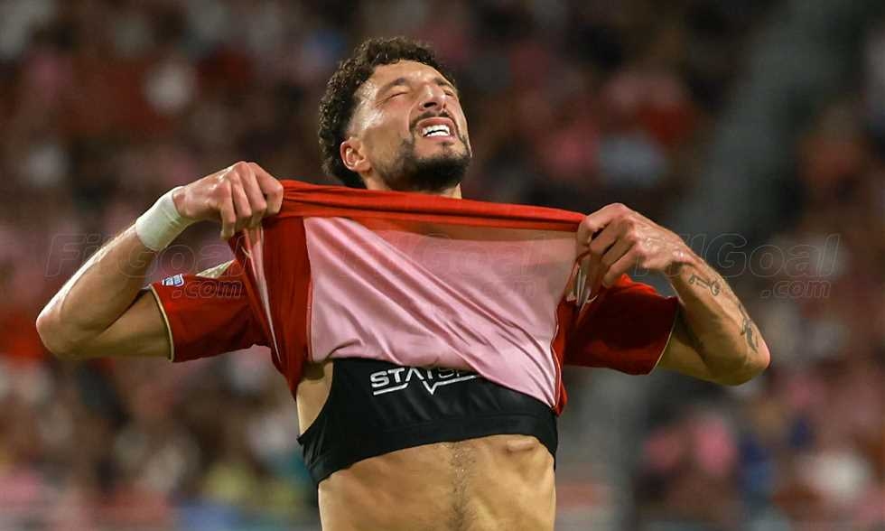 مصدر مقرب من أبو علي ل في الجول: اللاعب غاضب من قرار الأهلي باستمراره