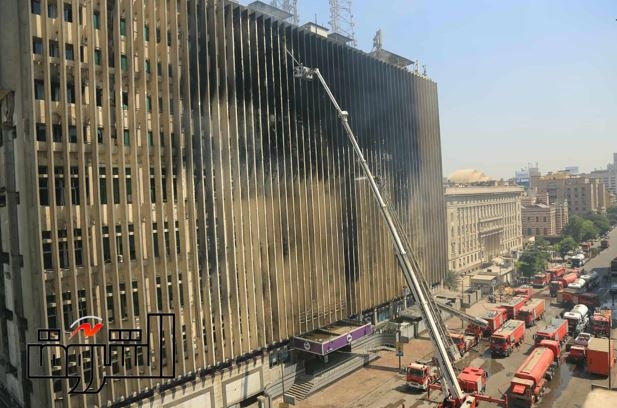وزير الاتصالات: خدمة الإنترنت ظلت تعمل بعد اندلاع حريق سنترال رمسيس بل زادت كفاءتها