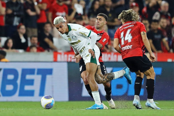 روما يغري نجم بالميراس ب 30 مليون يورو