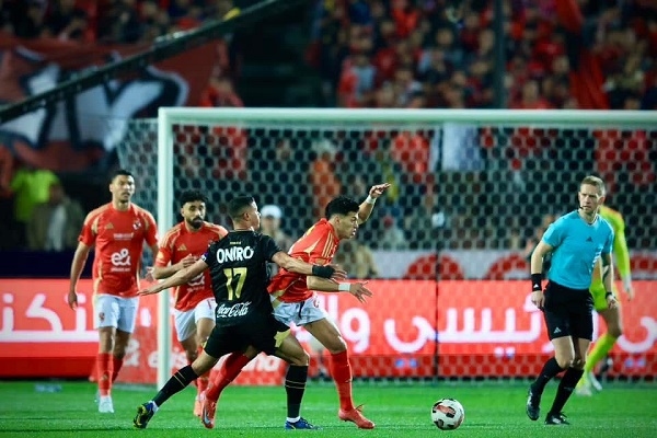 الكشف عن موعد مباراة القمة بين الأهلي والزمالك