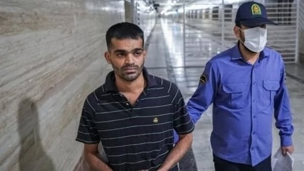 ظهر على وجهه الرعب، إيران تعدم الجاسوس الثالث "أمين مهدوي‌" لقيادته مجموعة إلكترونية لصالح الموساد