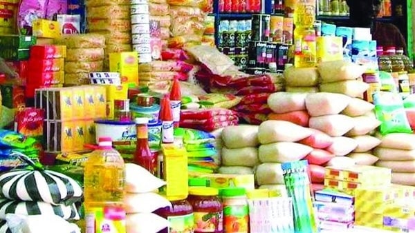 السكر والدقيق والشاي، ارتفاع أسعار السلع الغذائية في الأسواق
