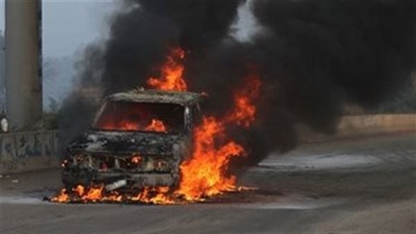 تفحم سيارة ملاكي بميدان هشام بركات وماس كهربائي السبب