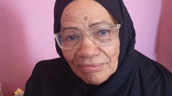 سيدة على مشارف ال80 عامًا بأسوان تنجح في قهر الأمية ضمن مبادرة تكافل