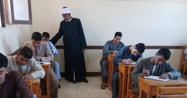 رئيس منطقة الأقصر الأزهرية يتفقد لجان امتحانات الثانوية.. صور