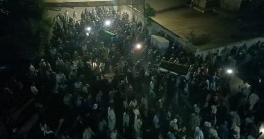 تشييع جنازة ضحايا حادث انقلاب سيارة فى مصرف مائى بالمنوفية.. بث مباشر