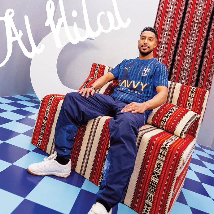 الهلال يزيح الستار عن قميص المونديال