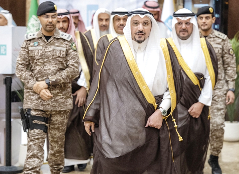 فيصل بن مشعل: الرس تحظى بمشروعات تنموية وخدمية
