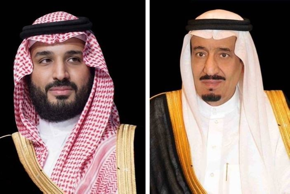 القيادة تهنئ الرئيس الفرنسي بذكرى اليوم الوطني لبلاده