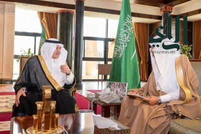 أمير تبوك يدشن مبادرة جادة 30 ويرعى توقيع اتفاقيات تعاون بين عدد من الجهات والهيئات