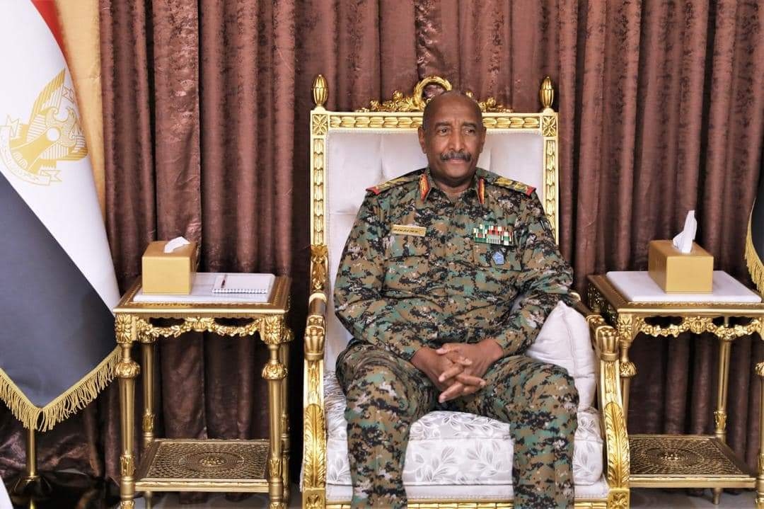 البرهان يلتقي أطراف اتفاق جوبا بعد تباعد وجهات النظر بينهم وبين رئيس الوزراء