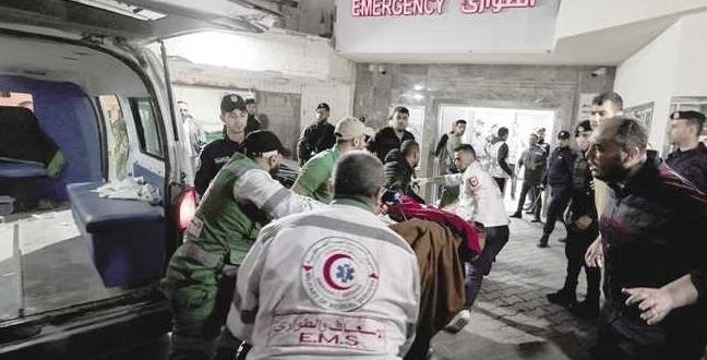 "الصحة العالمية" تعلن إجلاء 23 مريضا من غزة..