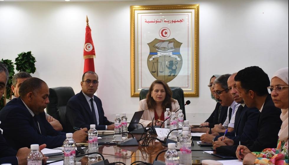 الاجتماع الأول للجنة الأفقية للأمن الطاقي: وزيرة الصناعة تدعو الى اعداد تصورات لتنويع مصادر الطاقة