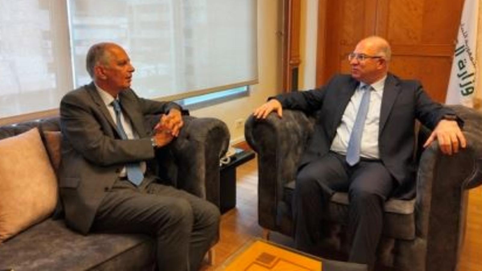 Labour Minister holds talks with French Ambassador, Palestinian Dialogue Committee Head