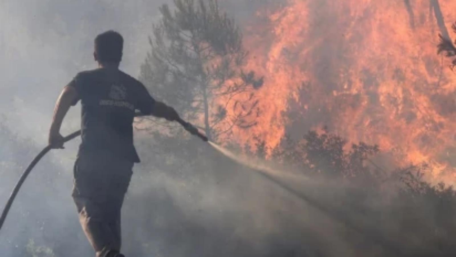 Greece gets EU help to battle disastrous wildfires