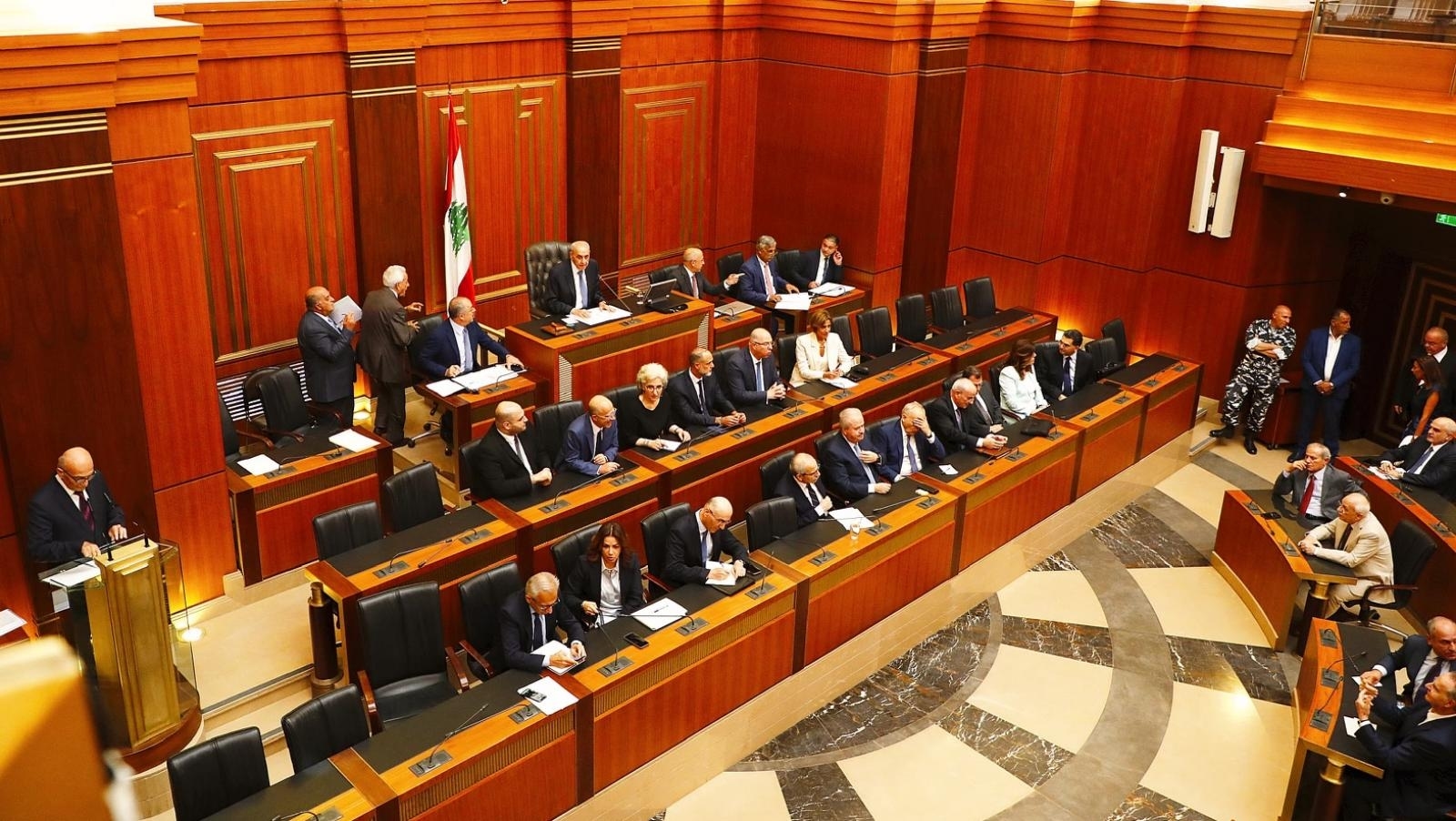 Parliament Renews Confidence in Salam's Government