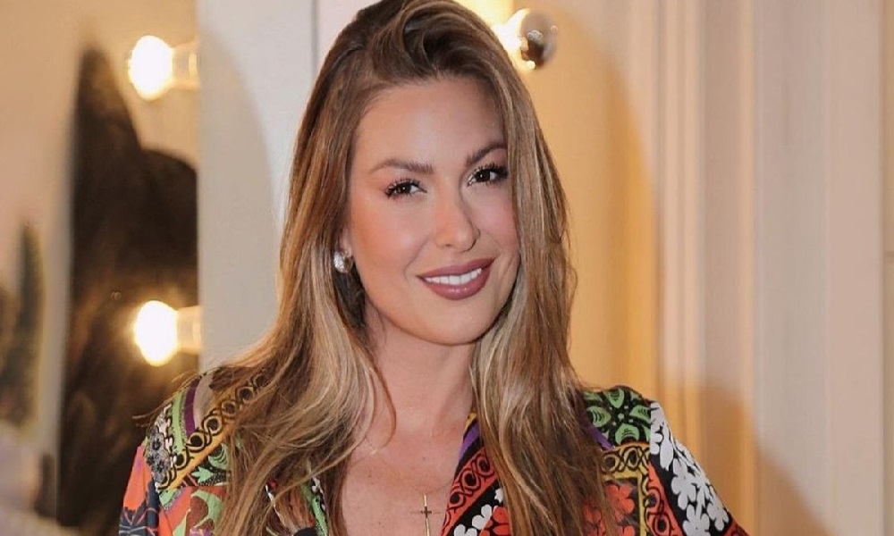 بالفيديو: ممثل يكسر يد باميلا الكيك