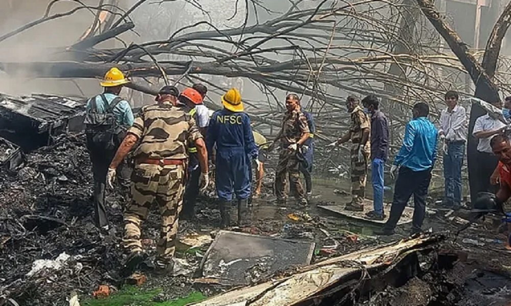 تحقيق يكشف ما حدث قبل تحطم الطائرة الهندية