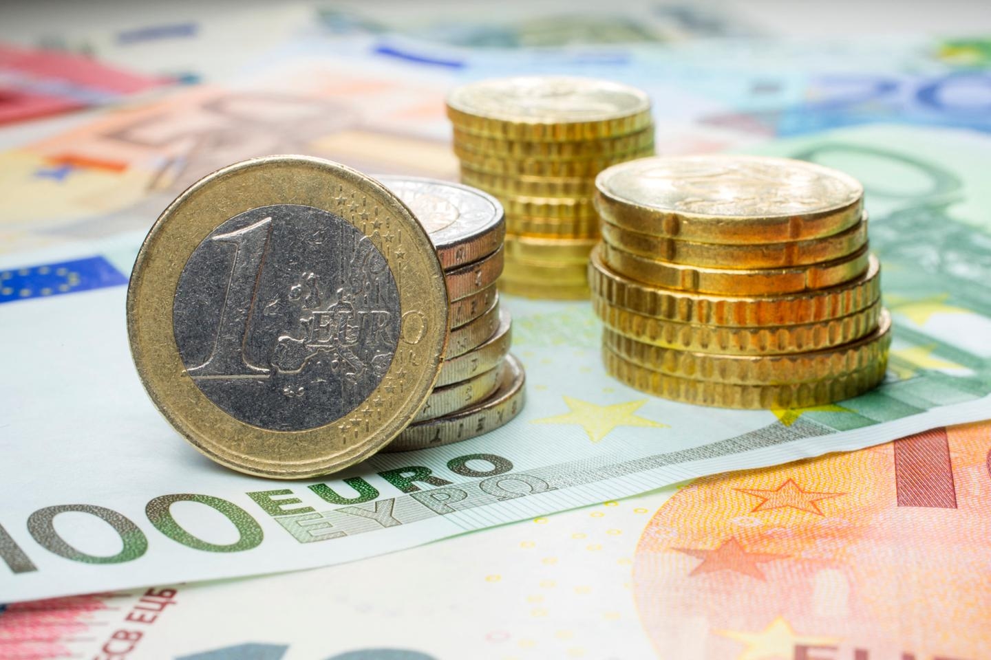 Bulgaria to adopt euro in 2026, after European Union gives green light