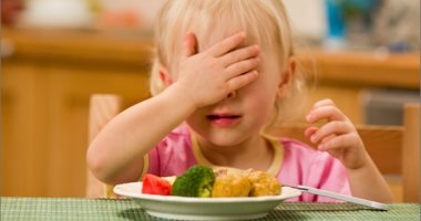 لنمو صحى.. 10 فواكه وخضراوات يجب أن تكون أساسية في تغذية طفلك