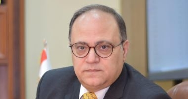 رئيس هيئة الدواء المصرية: مصر تمتلك أكبر سوق دوائى فى أفريقيا بقيمة 6.2 مليار دولار.. الدكتور على الغمراوى: لدينا أكثر من 12 ألف مستحضر دوائى بإجمالى مبيعات 3.5 مليار عبوة سنويا