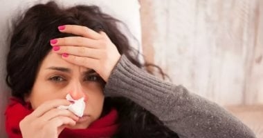 3 نوبات من السعال خلال 24 ساعة.. أهم أعراض متغير نيمبوس لفيروس كورونا