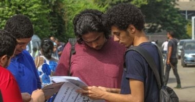 طلاب الثانوية العامة نظام قديم يؤدون غدا امتحان التفاضل والتكامل