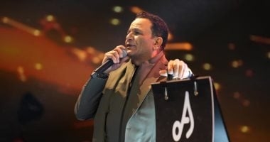محمد فؤاد يعود بقوة في ألبوم صيفي يجمع كبار الشعراء والملحنين