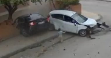 إصابة 3 أشخاص صدمتهم سيارة فى العجوزة