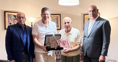 الزمالك يكرم أيمن الرمادى بعد التتويج بكأس مصر