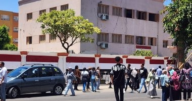 فرحة آخر يوم.. شاهد سعادة طلبة الثانوية العامة بنهاية الامتحانات.. فيديو