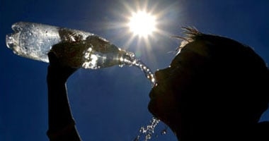 طقس شديد الحرارة ورطوبة مرتفعة وشبورة.. تفاصيل حالة الطقس حتى السبت