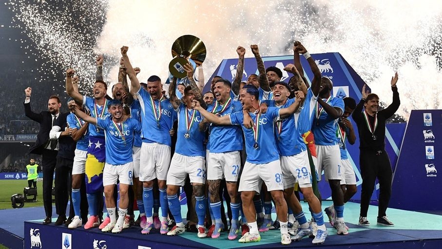 الهلال يستهدف أفضل لاعب في نابولي