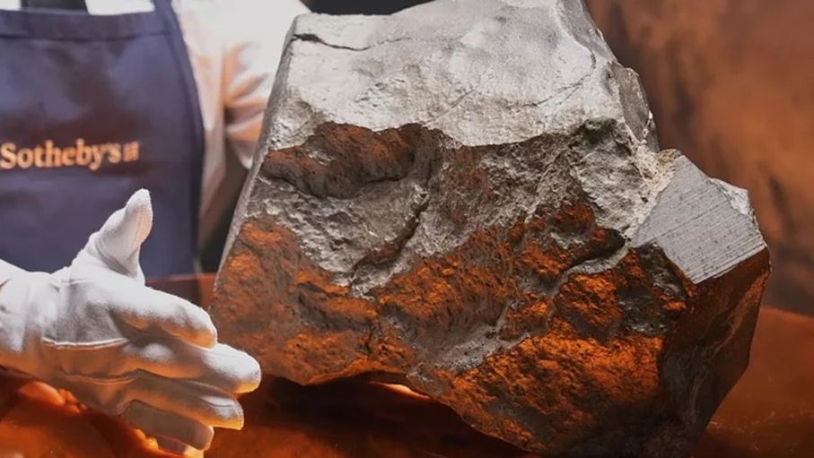 أكبر قطعة من المريخ على وجه الأرض تُعرض في مزاد بنيويورك