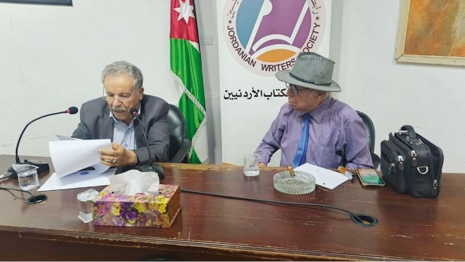 منتدون يناقشون مسيرة محمد لافي الشعرية والوطنية
