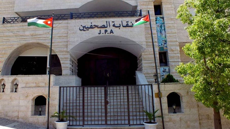 نقابة الصحفيين تنعى نقيبها الأسبق سيف الشريف