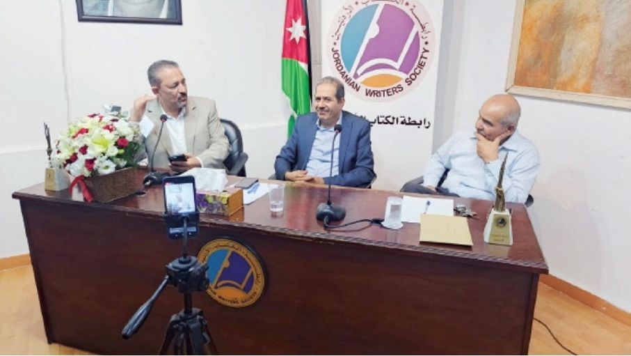 "شرفة آدم": رحلة تأملية في الأدب والهوية الثقافية لـ حسين جلعاد