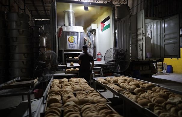المخبز الأردني شمال قطاع غزة يواصل تقديم خدماته
