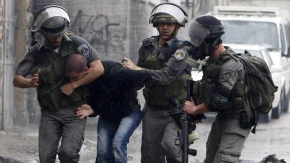 Israeli Forces Arrest 14 Palestinians in the West Bank - Jordan News