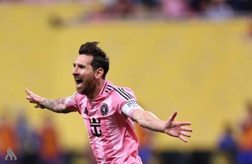 نادي الاهلي السعودي يرحب بشرط ميسي للانضمام إلى صفوفه