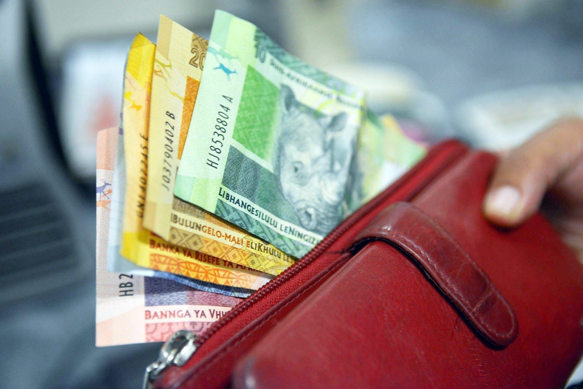 Business sentiment wanes in South Africa as economic uncertainty lingers