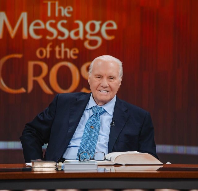 Jimmy Swaggart, America's longest-running televangelist, dies at 90