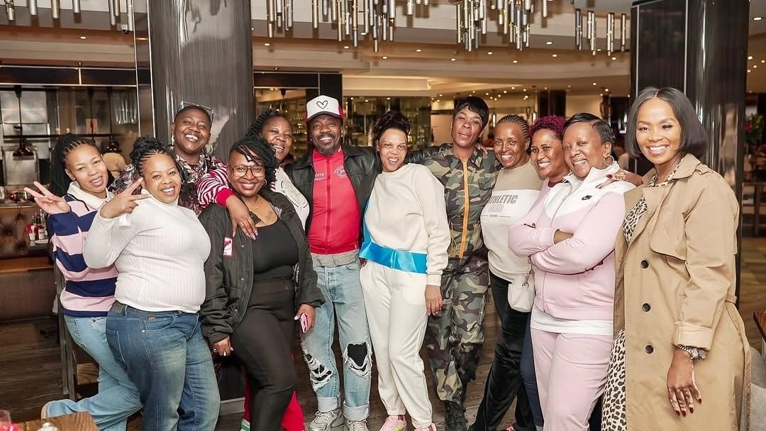Anthony Hamilton touches down in South Africa ahead of Women's Day concert