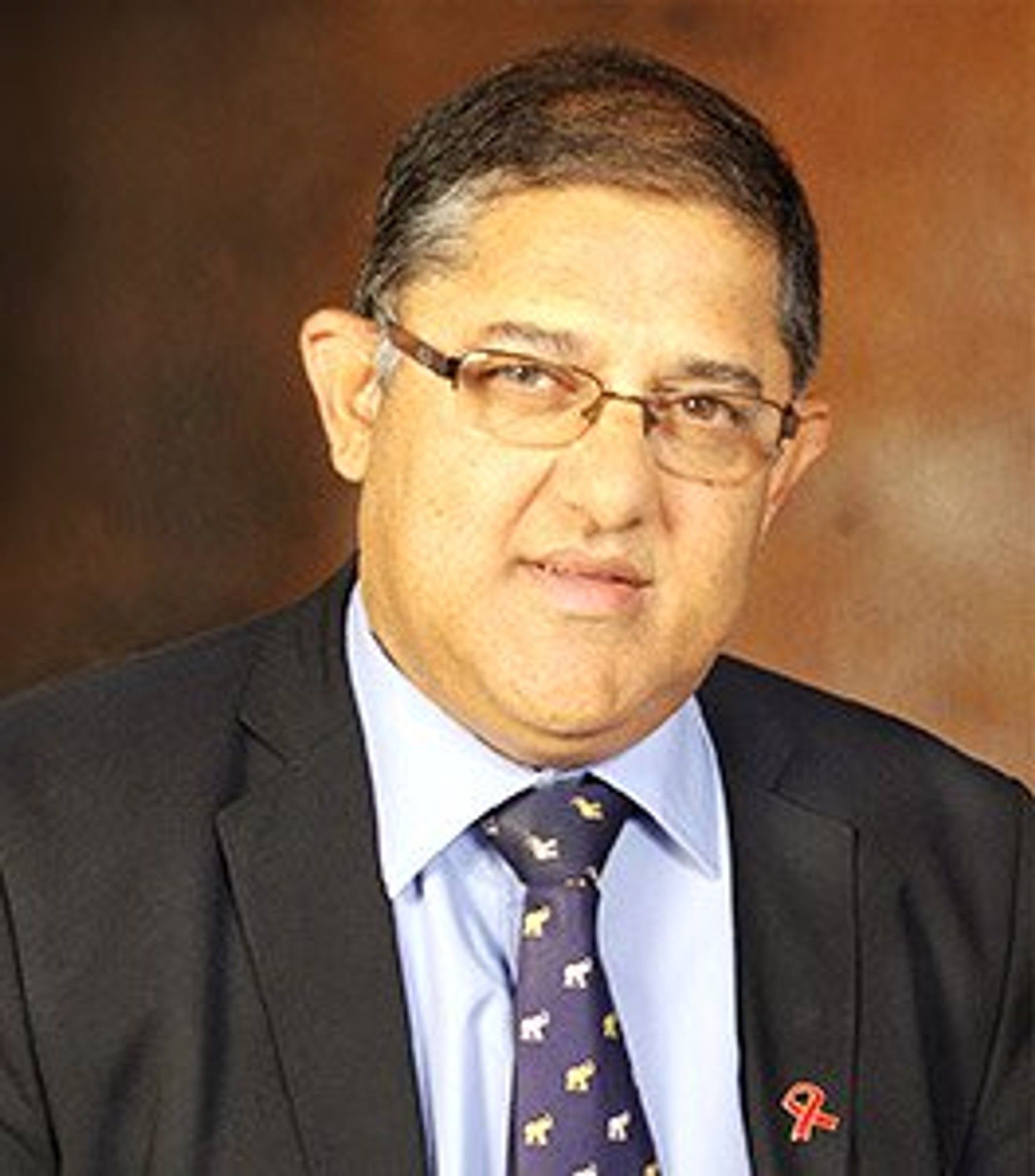 Criticism mounts as minister neglects fishing communities