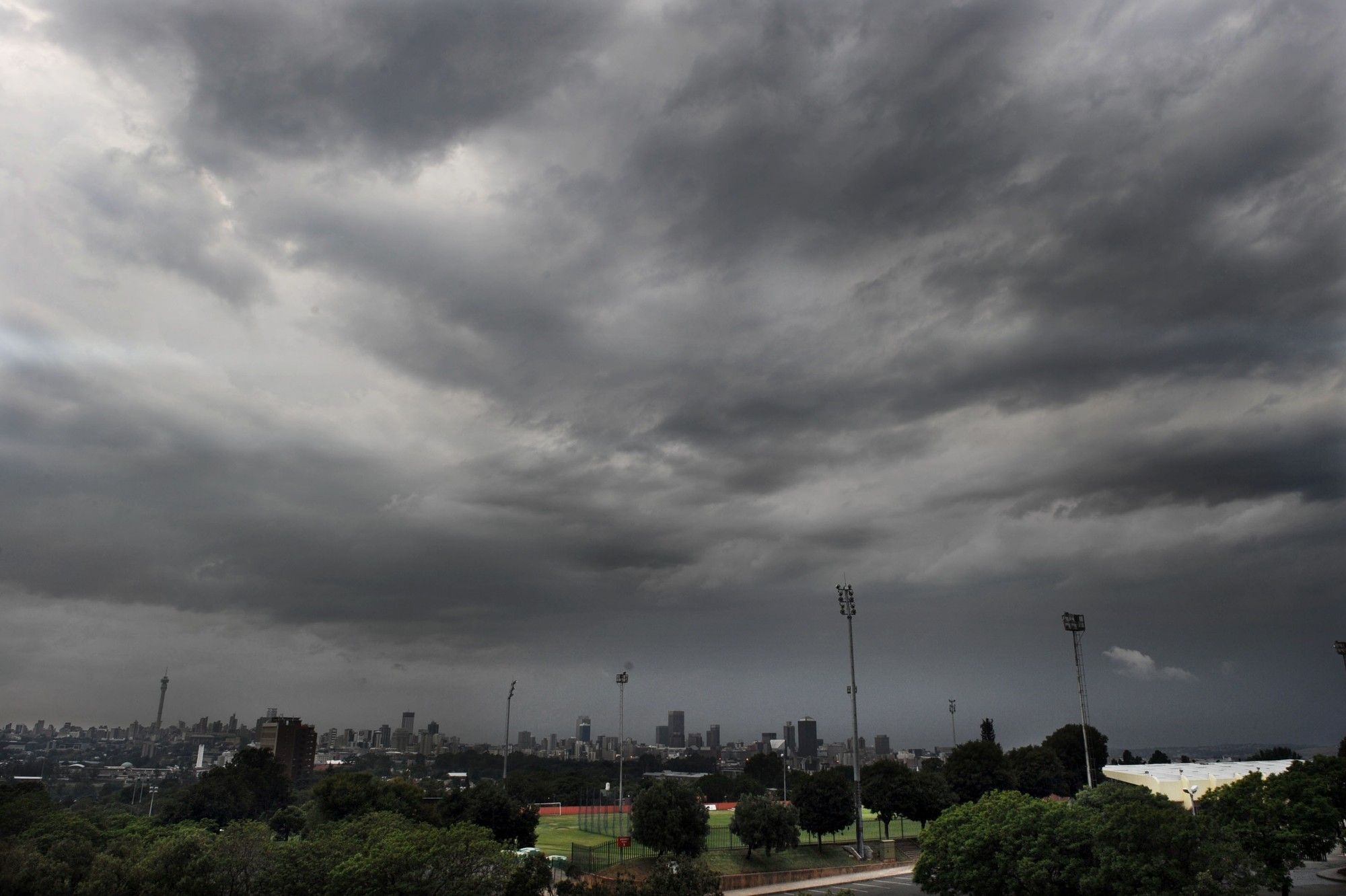 Prepare for a chilly week ahead: Rain and cold fronts sweep across South Africa